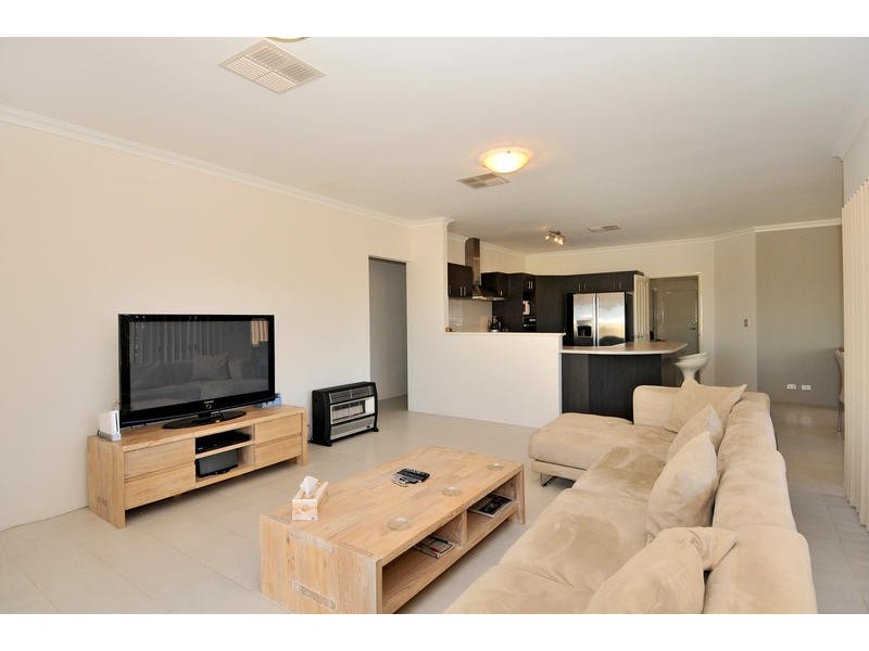 42 Yindana Blvd, Lakelands WA 6180