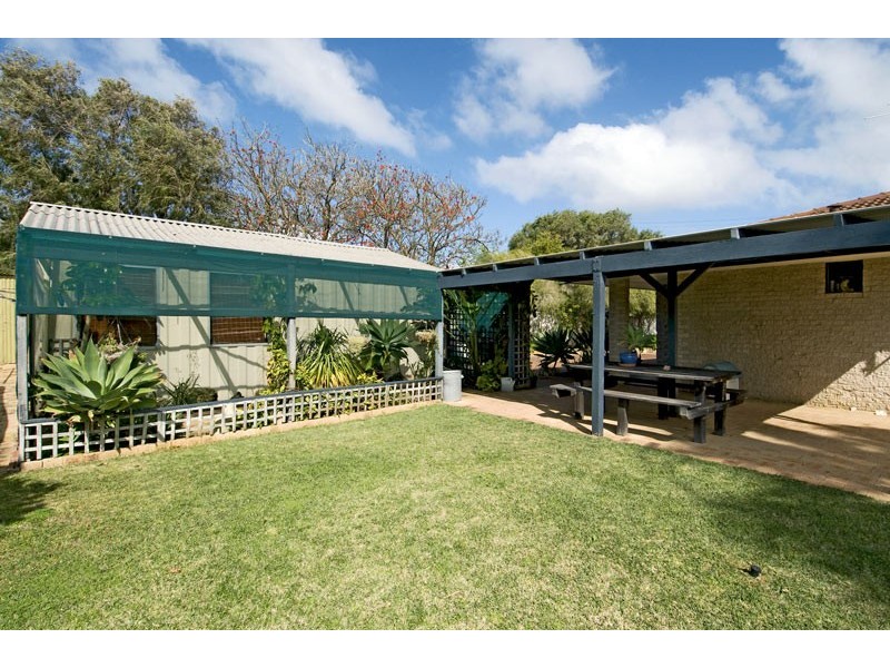 14 Cathryn Street, Halls Head WA 6210