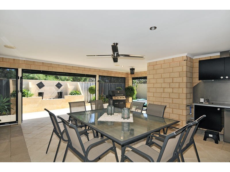 27 Cervantes Drive, Erskine WA 6210