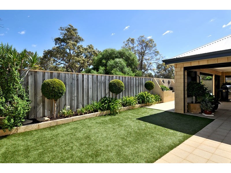 27 Cervantes Drive, Erskine WA 6210