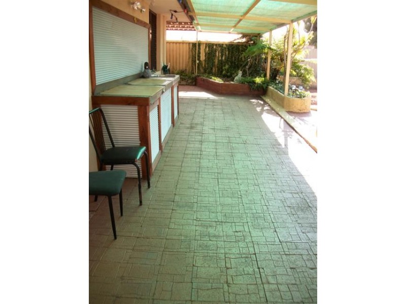 16 Herron Street, Dudley Park WA 6210