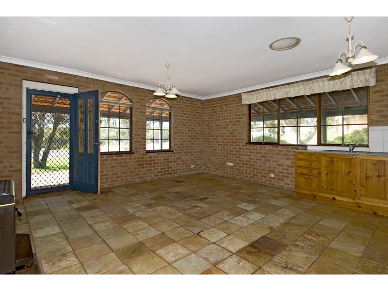 9 Yeedong Road, Falcon WA 6210