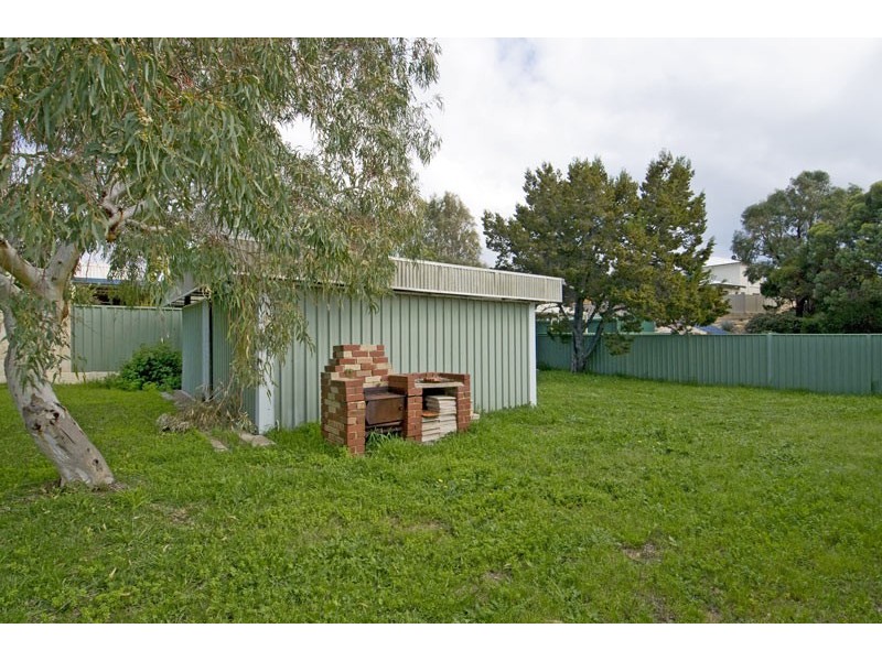 9 Yeedong Road, Falcon WA 6210