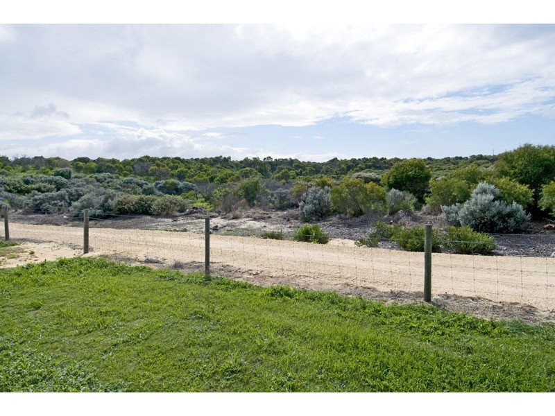 9 Yeedong Road, Falcon WA 6210