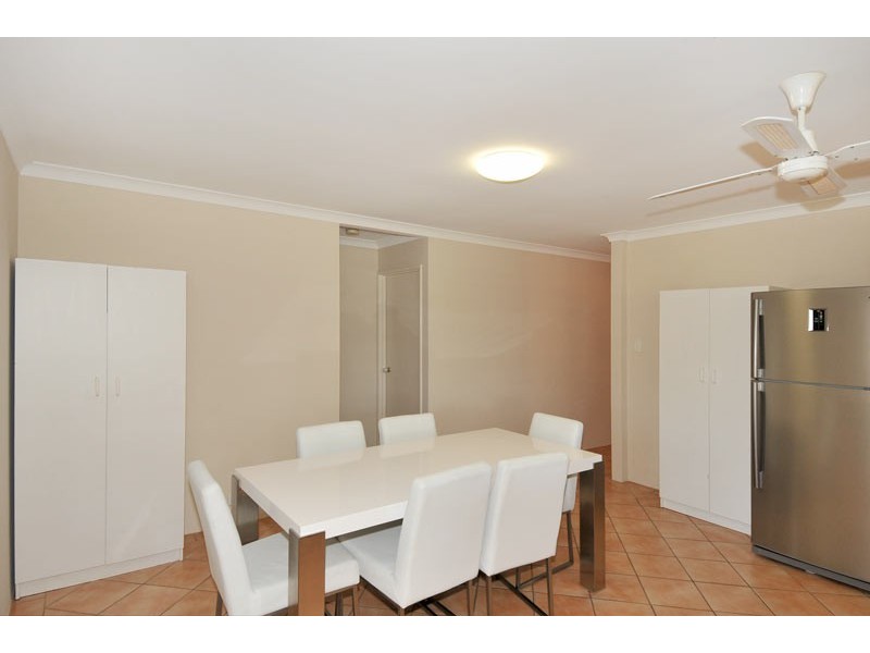 8 Lilac Green, Halls Head WA 6210