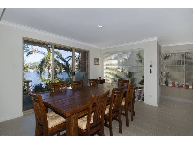 54 Heron Place, South Yunderup WA 6208
