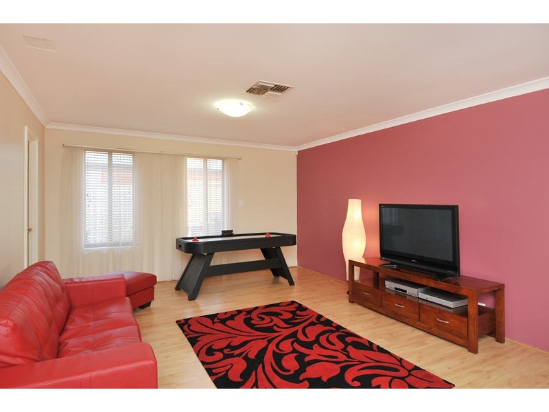 49 Pebble Beach Blvd, Meadow Springs WA 6210