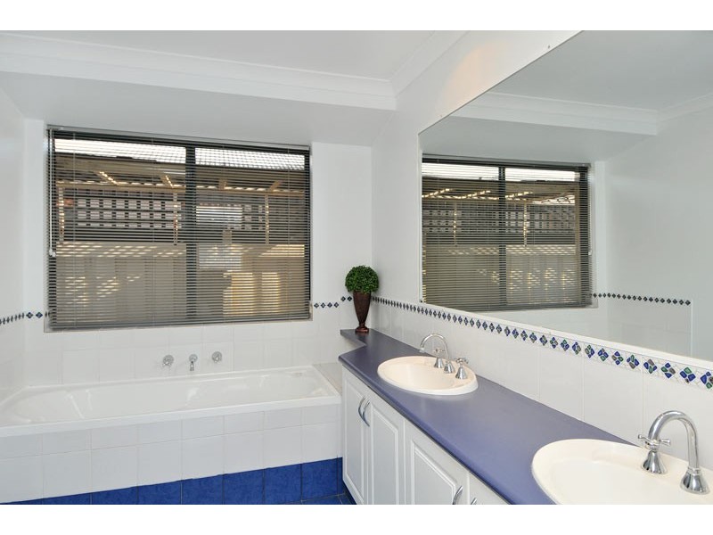 49 Pebble Beach Blvd, Meadow Springs WA 6210