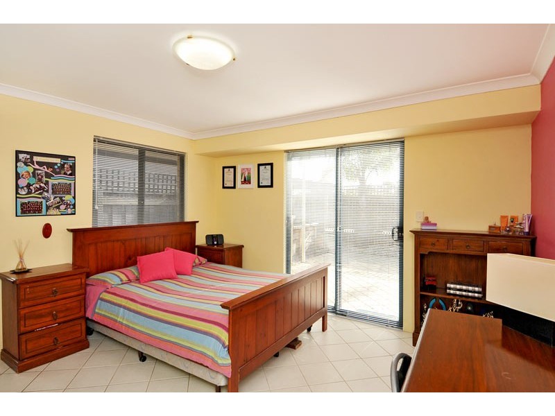 49 Pebble Beach Blvd, Meadow Springs WA 6210