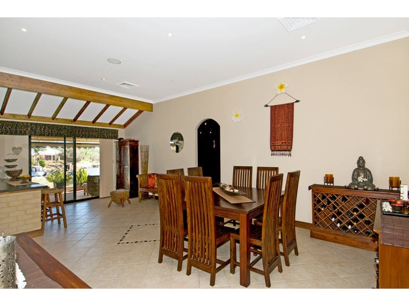 43 Delta Drive, South Yunderup WA 6208