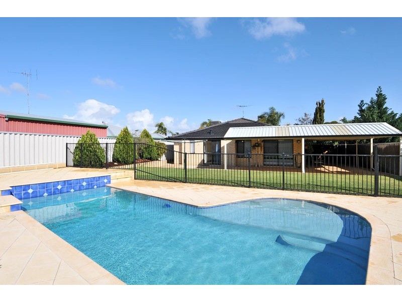 50 Reynolds Avenue, Greenfields WA 6210