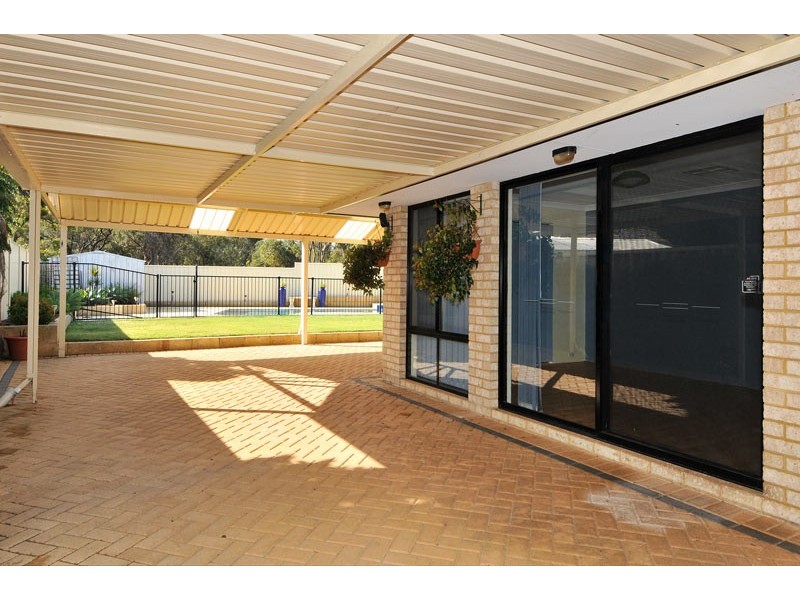 50 Reynolds Avenue, Greenfields WA 6210