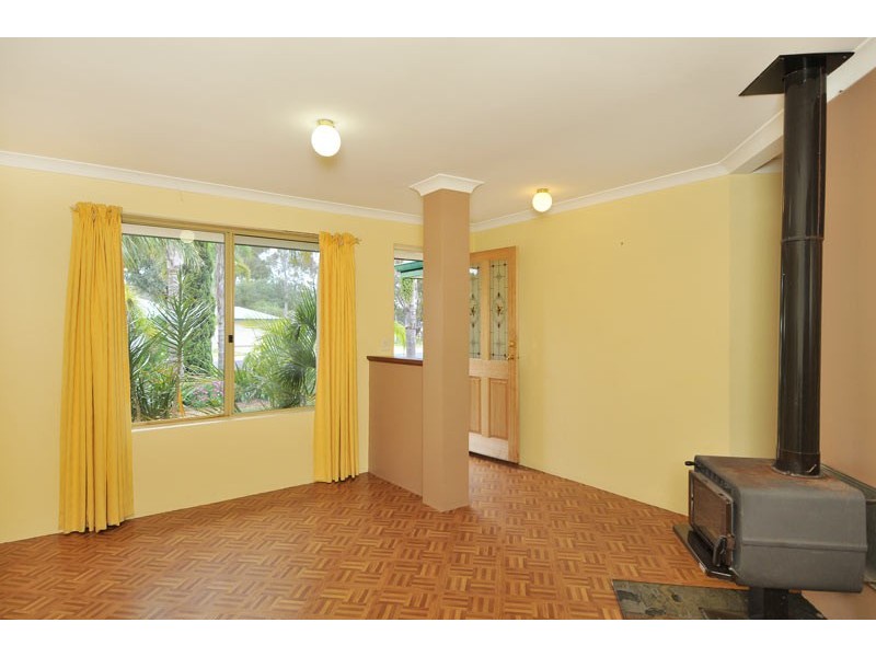 5 Exchequer Avenue, Greenfields WA 6210
