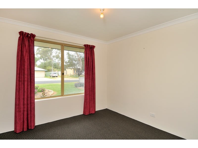 5 Exchequer Avenue, Greenfields WA 6210