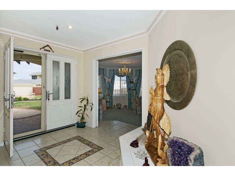 15 Highview Rise, Halls Head WA 6210