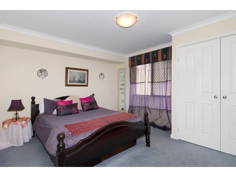 15 Highview Rise, Halls Head WA 6210