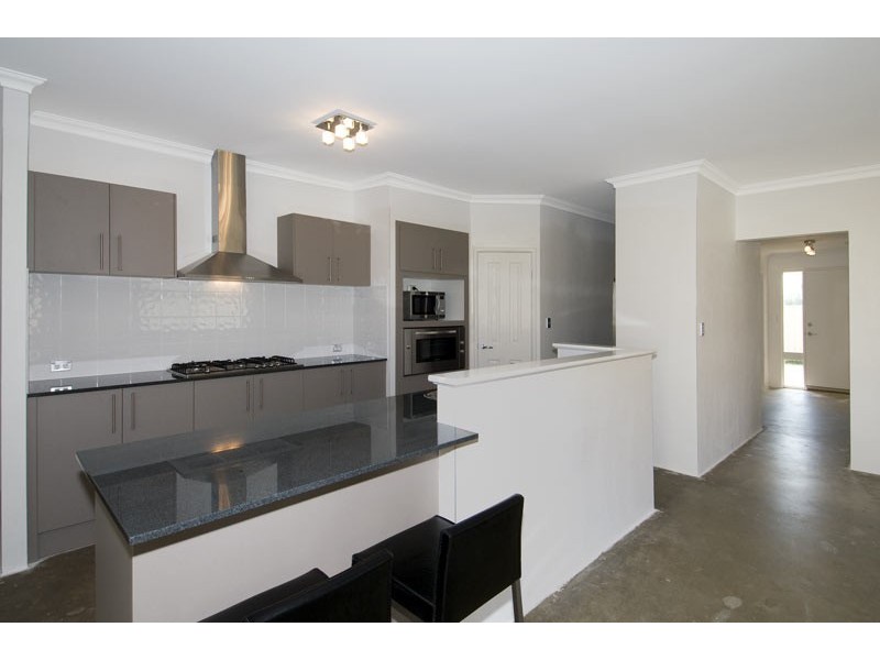 28 Britawast Road, Madora Bay WA 6210