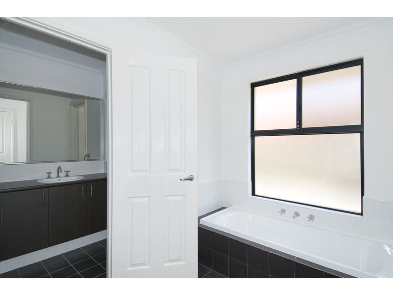 28 Britawast Road, Madora Bay WA 6210