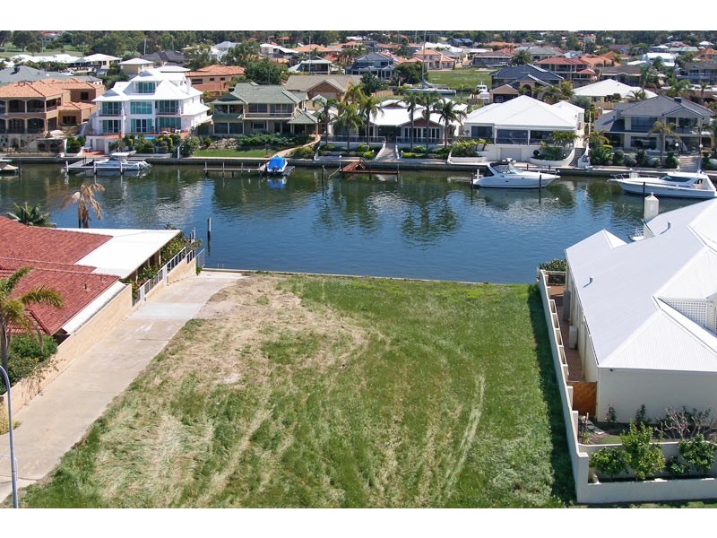 16 Reverie Mews, Halls Head WA 6210