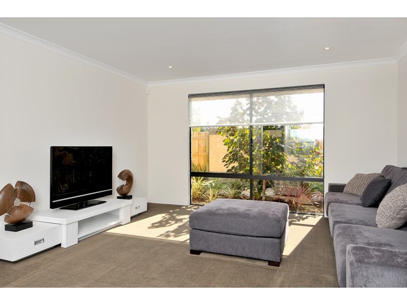 66 Sticks Boulevard, Erskine WA 6210