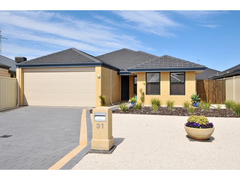 31 Farmer Loop, Pinjarra WA 6208