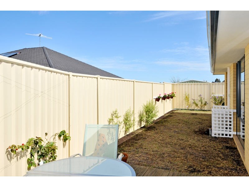 31 Farmer Loop, Pinjarra WA 6208
