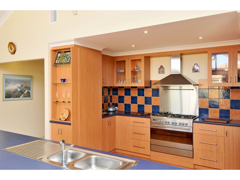 59 Lord Hobart Drive, Madora Bay WA 6210