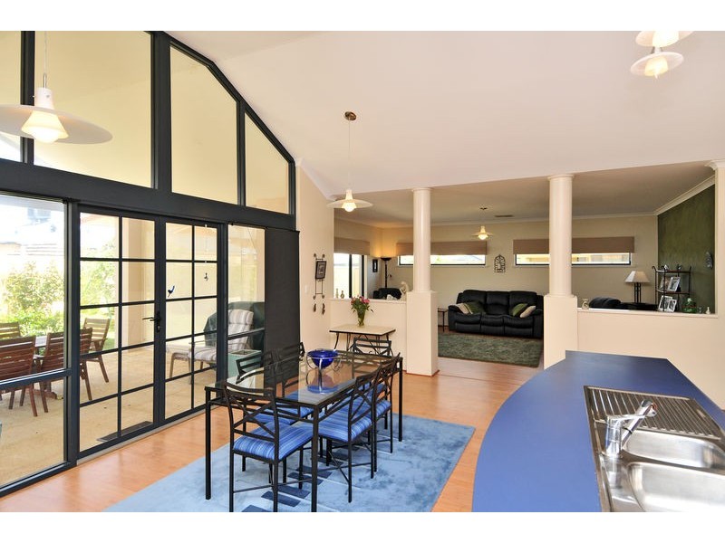 59 Lord Hobart Drive, Madora Bay WA 6210