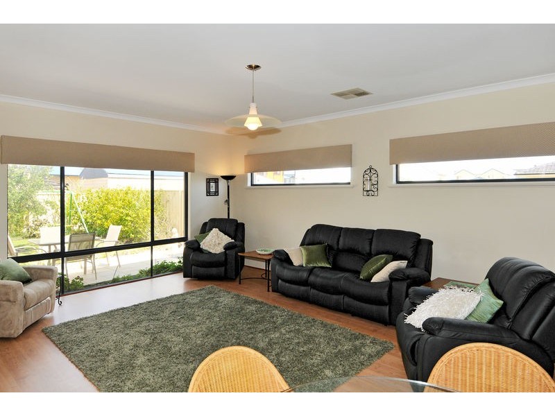 59 Lord Hobart Drive, Madora Bay WA 6210