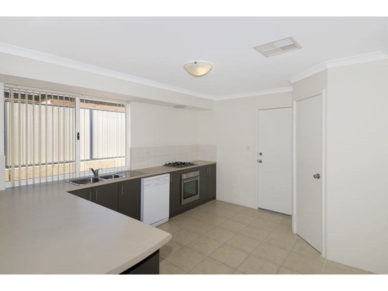 13 Philmont Way, Meadow Springs WA 6210