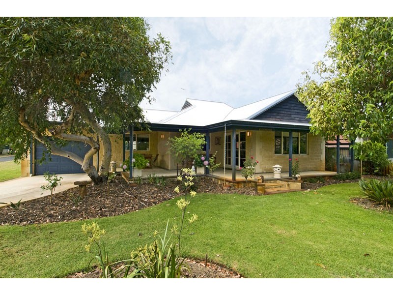 6 Ravenswood Road, Ravenswood WA 6208