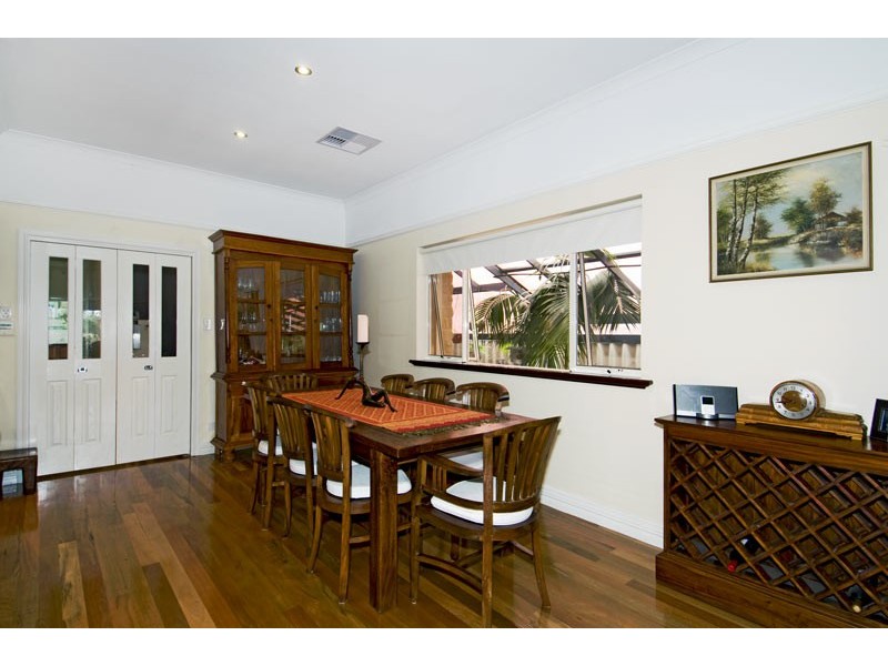 6 Ravenswood Road, Ravenswood WA 6208