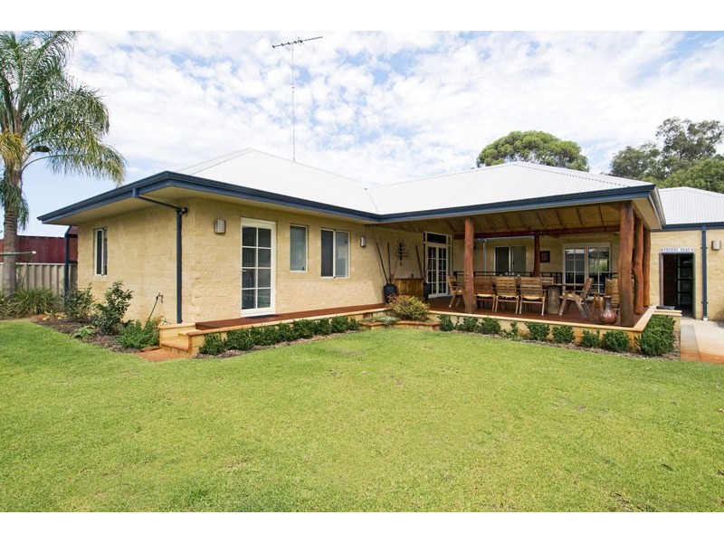 6 Ravenswood Road, Ravenswood WA 6208