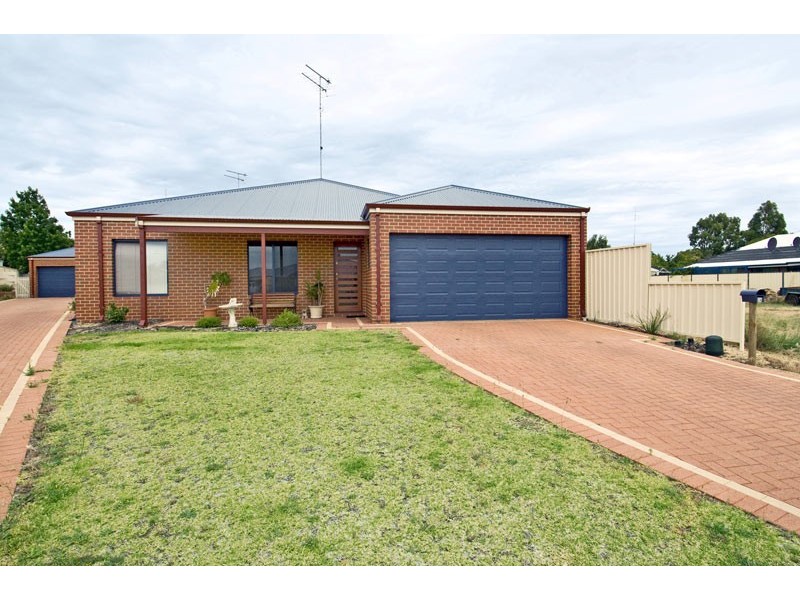 1/3 McKay Street, Waroona WA 6215