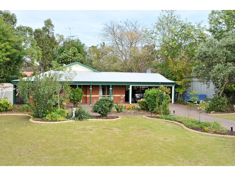 7 Maroona Place, Greenfields WA 6210