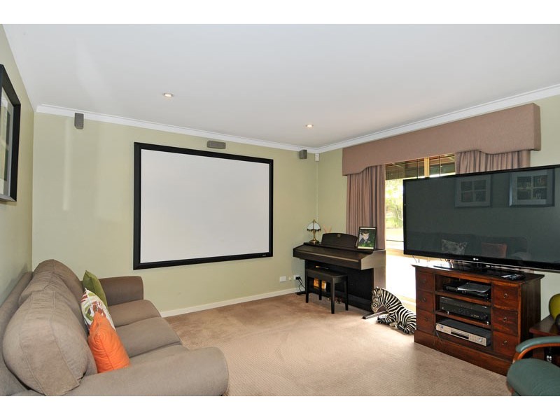 7 Maroona Place, Greenfields WA 6210