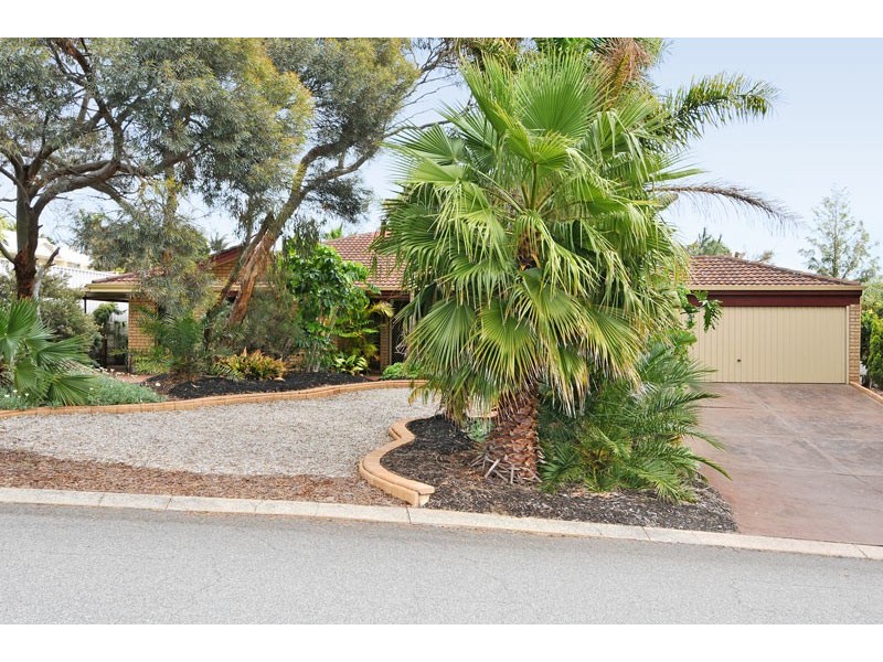 2 Jasmine Place, Halls Head WA 6210