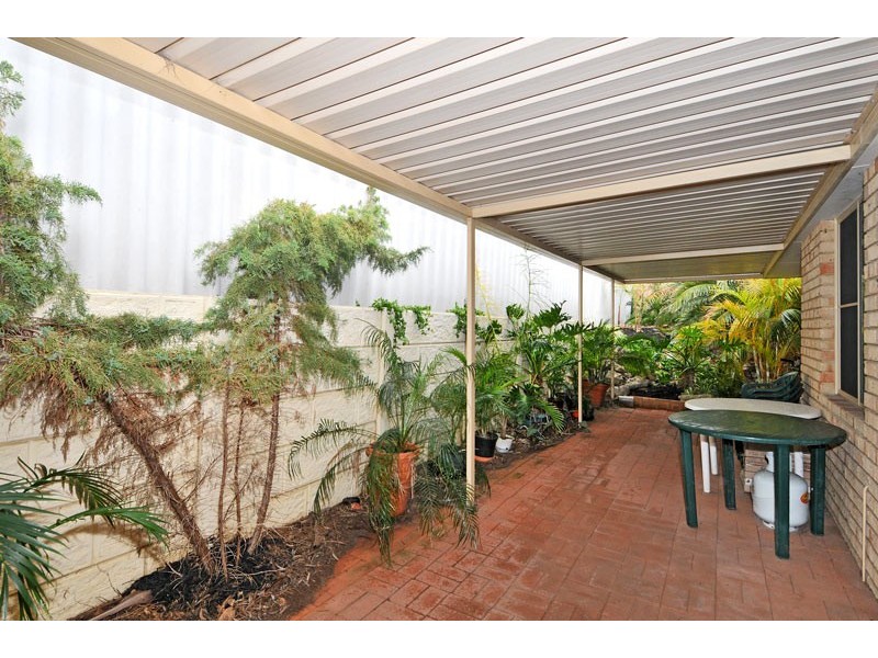 2 Jasmine Place, Halls Head WA 6210