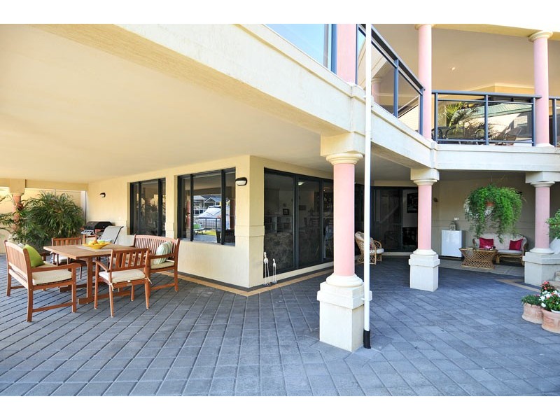 26 Picaroon Place, Halls Head WA 6210