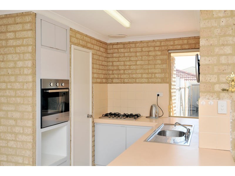 6 Mcveigh Street, Singleton WA 6175