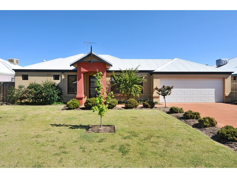 5 Onslow Court, Erskine WA 6210