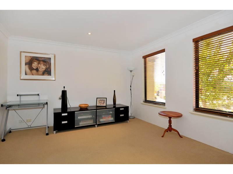 5 Onslow Court, Erskine WA 6210