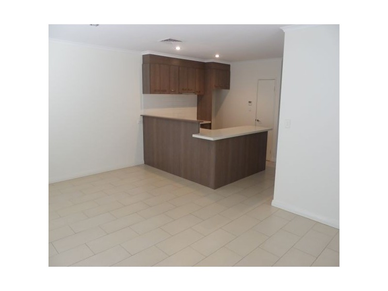 9/22 Butcherbird Loop, Erskine WA 6210