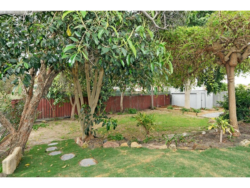 51 Glencoe Parade, Halls Head WA 6210