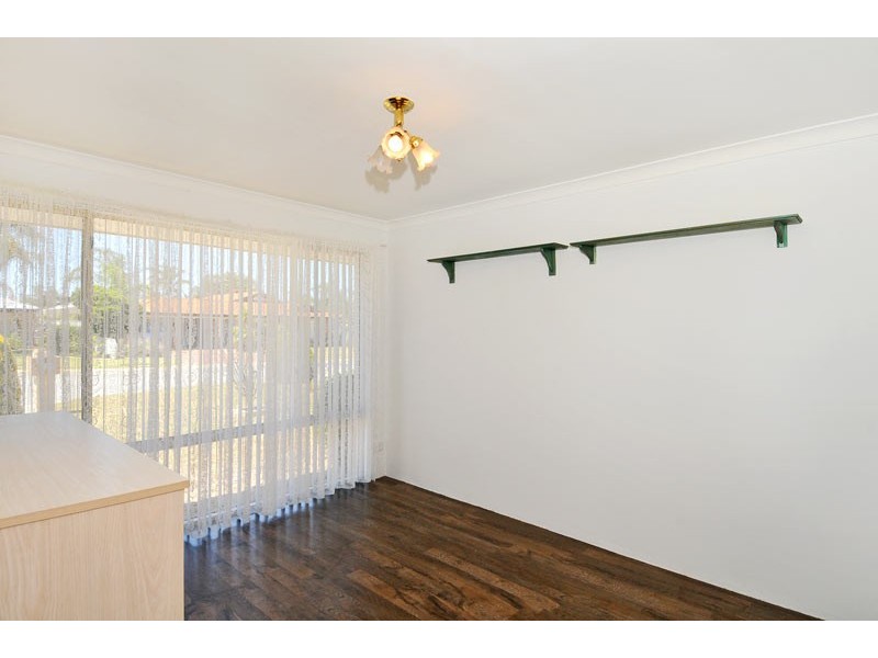 10 Isdell Place, Greenfields WA 6210