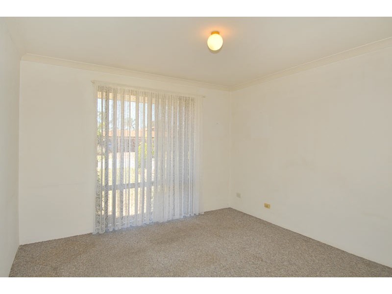 10 Isdell Place, Greenfields WA 6210