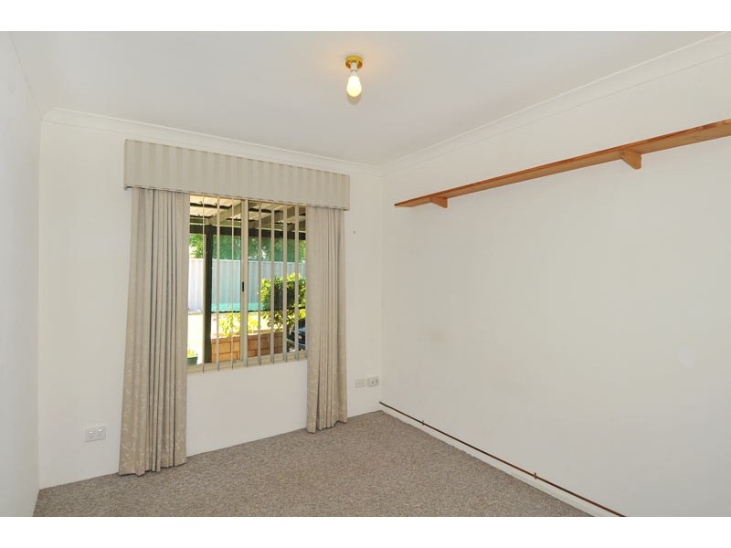 10 Isdell Place, Greenfields WA 6210