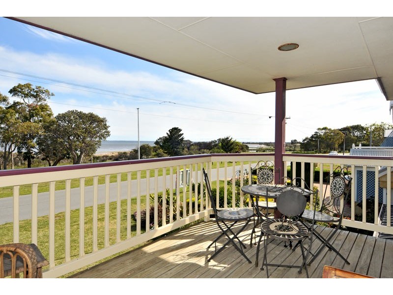 18 Peel Parade, Coodanup WA 6210