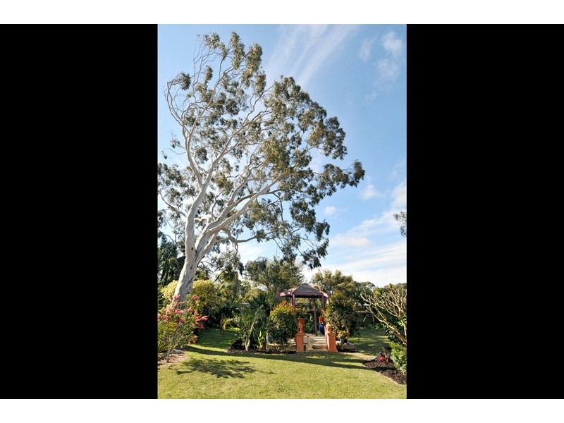 18 Peel Parade, Coodanup WA 6210