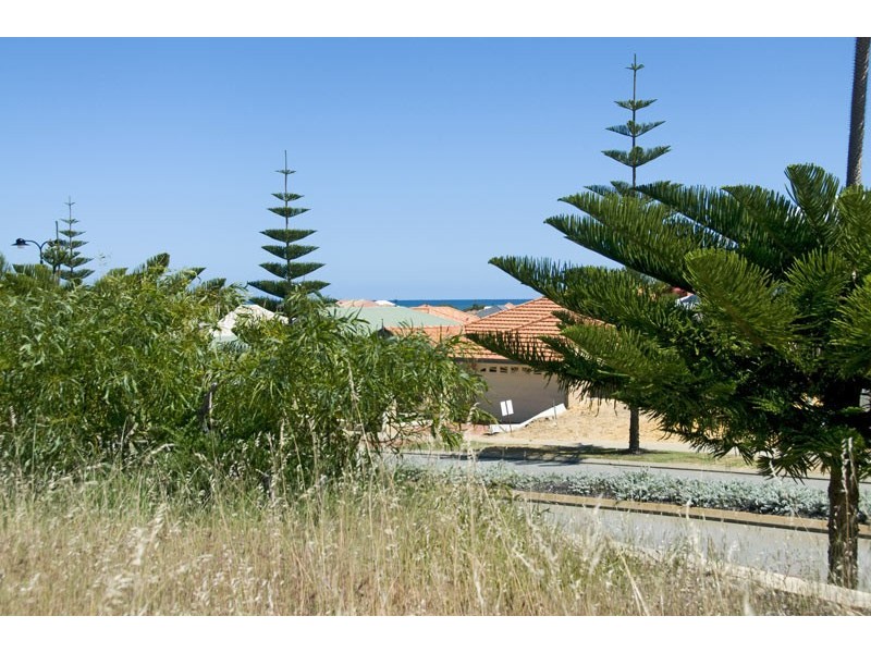 86 Baloo Crescent, Wannanup WA 6210